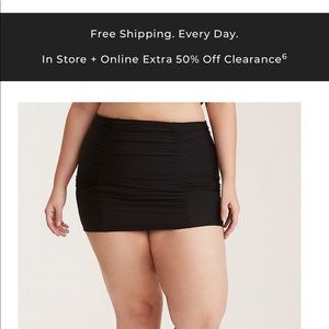 Torrid size 3 swim skirt